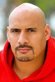 Kaleti Williams as King in Rise of the Gladiators 2017