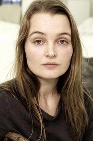 Birte Schnöink as Lara in The Girl With the Golden Hands 2022