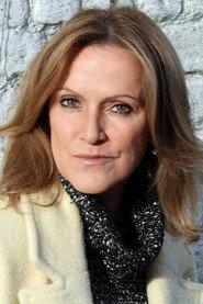 Kadèr Gürbüz as Arzu in Booster 2014
