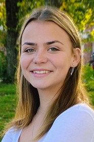 Hedvig Nilsson as Lise in The Quiet Beekeeper 2026