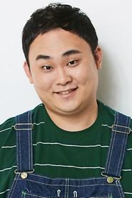 Yoo Young-bin as Tow Truck Driver in Ordinary People 2018
