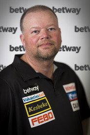 Raymond van Barneveld as Self (archive footage) in Darts Actually 2014