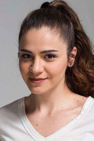 Irmak Örnek as Aylin in A Unique Life 2015