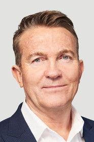 Bradley Walsh as Graham O'Brien in Doctor Who: Revolution of the Daleks 2021