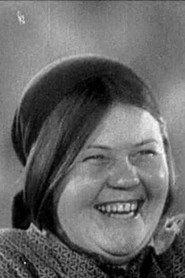 Maria Klyuchareva as Car washer in A Distracted Person 1938