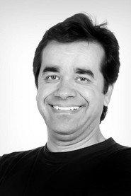 Jovane Nunes as Julio César/Tadeu in Hermanoteu na Terra de Godah: O Filme 2021