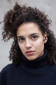 Carmen van Mulier as Bra Bra en Trompet Engel in The Book of Everything 2024