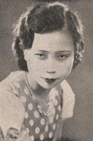 Xia Ai as He Hua (Lotus) in Spring Silkworms 1933