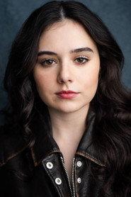 Julia Antonelli as Teen Elaine in Beau Is Afraid 2023