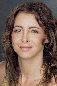 Julie Dray as Anne in Wonderdate 2018