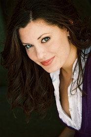Jessa Settle as Helena in Girlfriends of Christmas Past 2016