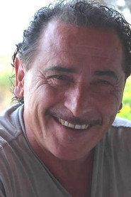 Emanuele De Nicolò as Gaetano in Una vita da sogno 2013