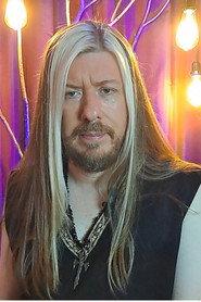 Andreas Axikerzus Sahjara as Almas que dançam in Souls Dancing in the Dark 2021