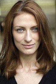Charlotte Baker as Doreen in Rosamunde Pilcher: Stadt, Land, Kuss 2021
