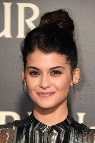 Sofia Black-D'Elia as Jessie Pierce in Project Almanac 2015