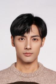 Pan Zijian as Hai Nuyu in The Mermaid River 2019