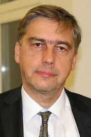 Wolfram Pyta as Self in Hindenburg 2013