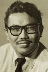 Kemat Hassan as Orang kaya 2 in Ali Baba Bujang Lapok 1961