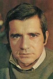 Plínio Marcos as in A Santa Donzela 1978