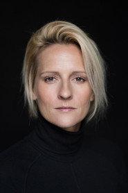 Fanny Hoffmann as Dona Zera in Das Ende der Vernunft 2025