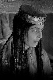 Assie Emir-zade as Sara in Alim 1926
