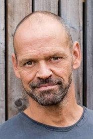 Govert Deploige as Steve Mertens in Throwback Thursday 2017