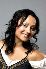 Andreea Grămoșteanu as The mother in Apple shot 2024