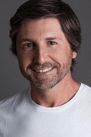 Miguel Lambertini as Pablo in Barranco do Inferno 2023