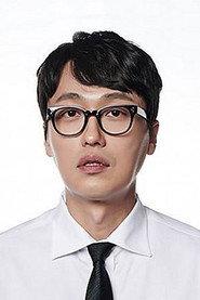 Bae Ho-geun as Young Cheol in Missing 2 2017