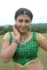 Ranjitha as Indu in Pakkadmane Hudugi 2004
