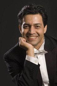 Mehrzad Montazeri as Octavio in Giuditta 2003