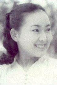 Michiko Namiki as みち in Soyokaze 1945