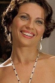 Elena Presti as Parrucchiera in La fisica dell'acqua 2010