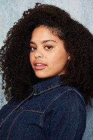 Symera Jackson as Sarah in Light as a Feather 2017