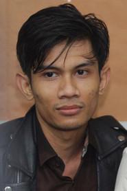 Tria Changcuters as Cacing in The Tarix Jabrix 2 2009