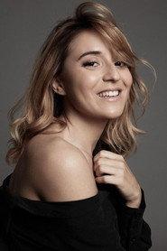 Rosa Bela as Clementina in Um Jantar Muito Original 2021