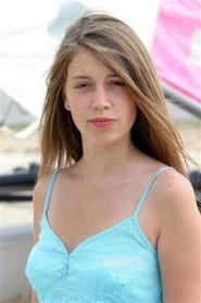 Charlotte Désert as Lou in Brigade des mineurs 1999