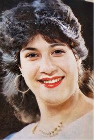 Meaad Awaad as منى in The Clock Turned 1984
