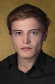 Erik Major as Levente in Anja 2020