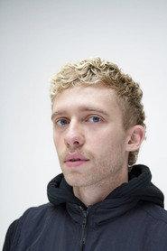 Jard Struik as Boris in Spijkerbroekelite 