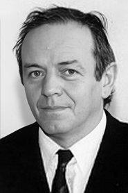 Jerzy Fedorowicz as British Intelligence Officer in Oko cyklonu 1990