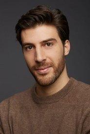 Joaquín Caserza as Compañero de oficina in Cross the Line 2020
