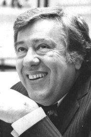 Aurel Giurumia as Boiangiu in The Premiere 1976
