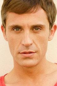 Pedro Pablo Isla as Julián in Born to Win 2016