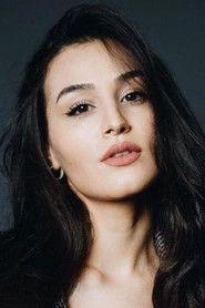 Asena Girişken as Vildan in PERIPHERY: CHAIN OF DAILY PRCESSIONS