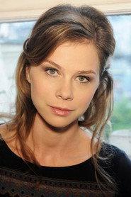 Teréz Vass as Alina in Unleashed 2015