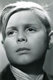 Jørgen Deichmann as Henrik, Emilius' søn in Wienerbarnet 1941