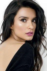 Paola Rey as Giovanna Cristancho in A Game of Cat and Mouse 2002