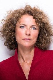 Linda Cerabolini as Beatrice in South Kensington 2001