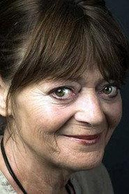 Christiane Conil as madame Vautier in La Vie en miettes 2011